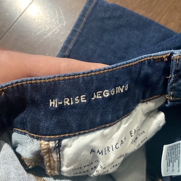American Eagle High Rise Jegging Distessed Size 4 Medium Wash - Picture 5 of 5